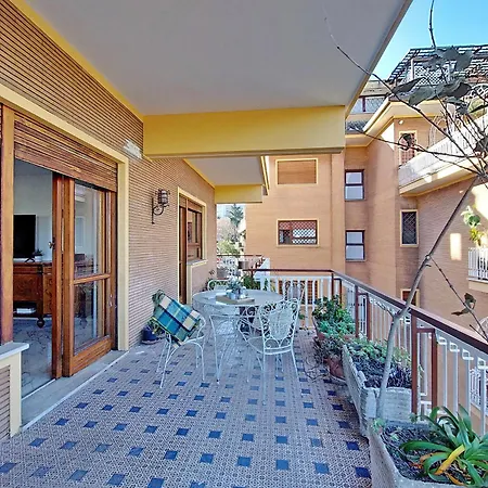 Anastasio Spacious Apartment Rome