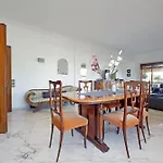 Anastasio Spacious Apartment *